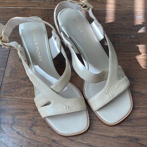 Donald J. Pliner Women's Cream Sandals